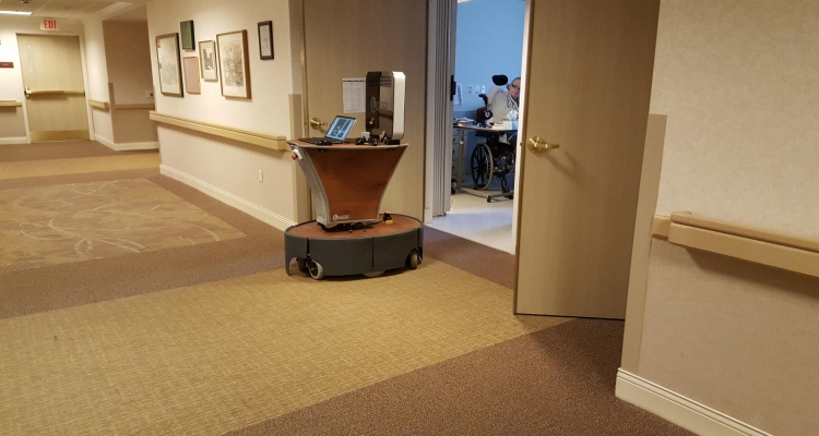 Робот консьерж SAM оказывает помощь в домах престарелых